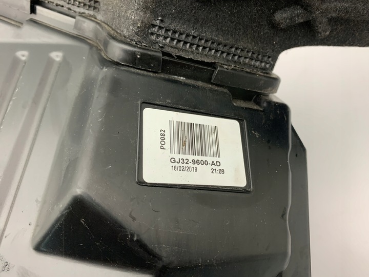 фото №8, Корпус фільтра повітря evoque рестайлінг gj32-9600-ad