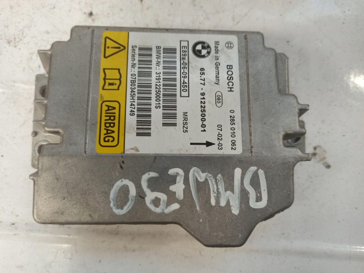 фото №8, Bmw 3 e90 модуль датчик подушок подушка  0285010062