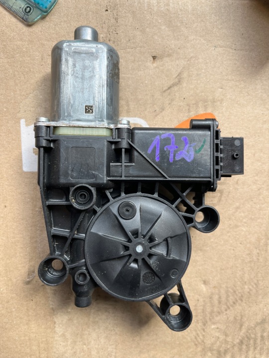 фото №1, 172 alfa romeo stelvio моторчик подъёма стёкла передний правое 0130822068