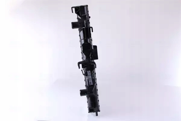 фото №16, Радиаторов двигателя nissens 8200433512 180073n 90068