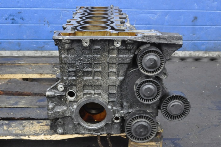 фото №7, Bmw e82 e88 e90 e92 e93 3.0i блок  двигуна n54b30a