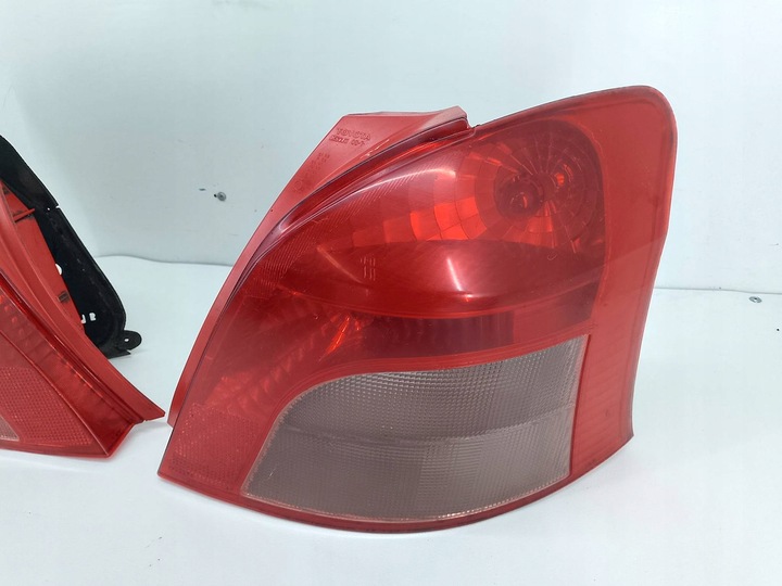 фото №7, Лампи зад комплект toyota yaris ii 06-11 хетчбек 5 двері 0d-7