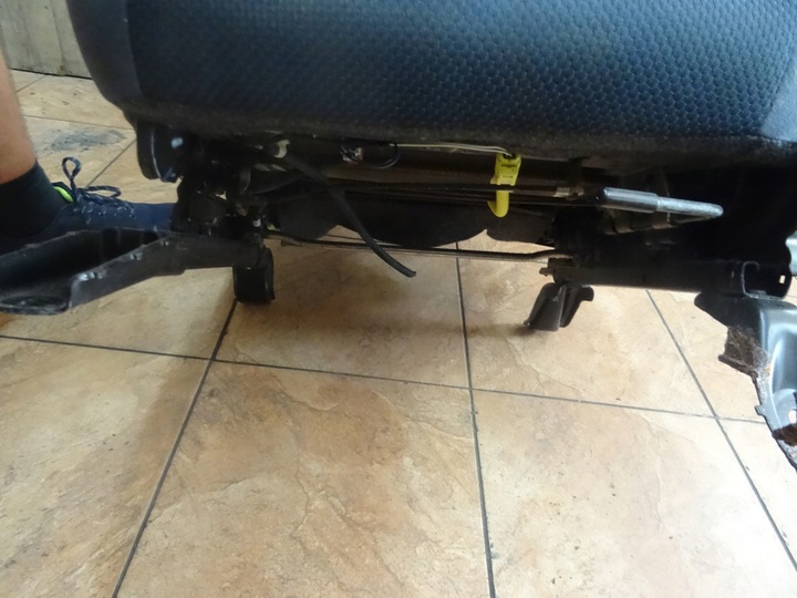 фото №11, Honda jazz 1.2b 05' сиденье левый перед