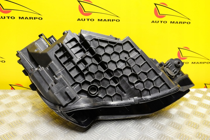 фото №12, Audi e-tron 2018- фара лампа полный led l usa