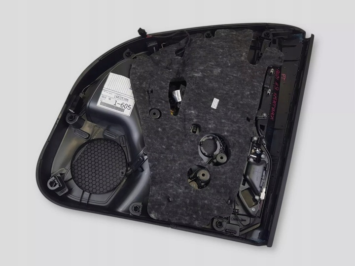 фото №8, Оббивка боковина двері правий зад audi a3 8v sportback 8v4867306