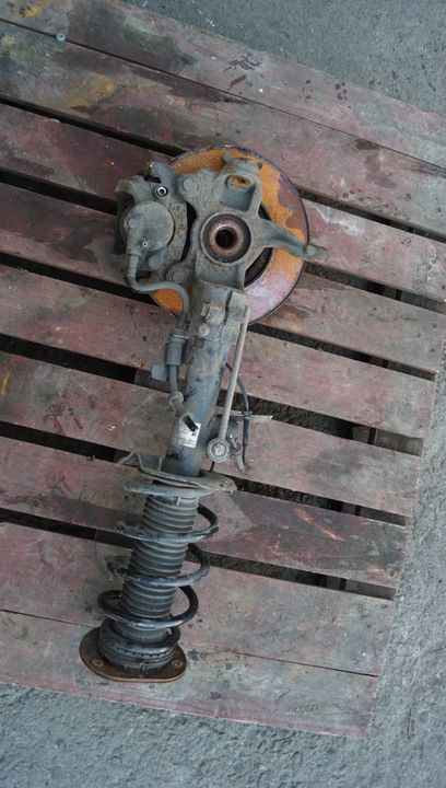 фото №10, Поворотный кулак амортизатор левый перед ford s-max mk1 рестайлинг 2.0 tdci