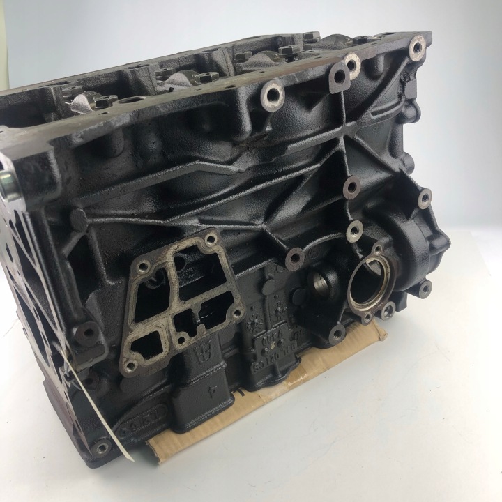 фото №7, Блок  двигуна audi a3 vw 1.6 tdi 03l021cs cay 03l