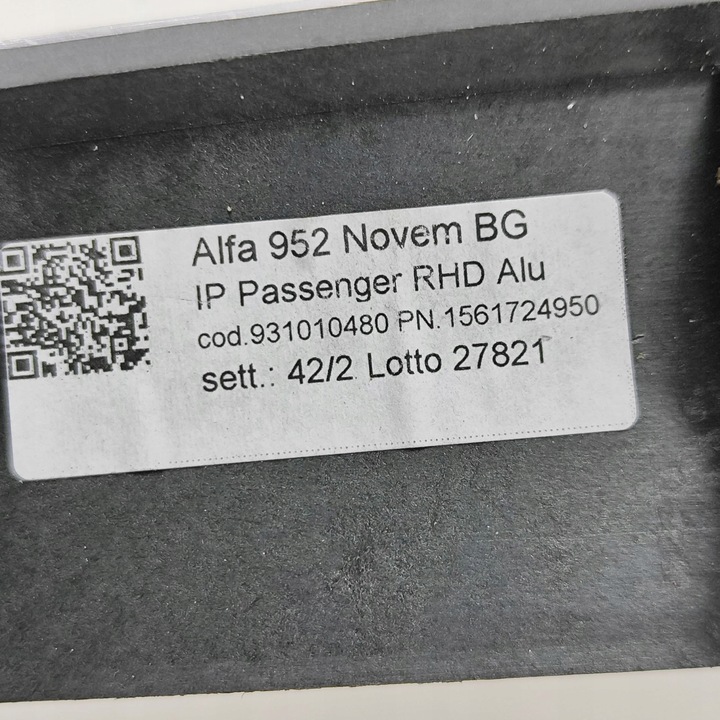 фото №7, Alfa romeo giulia 2023 рамка бардачка панели распределительной