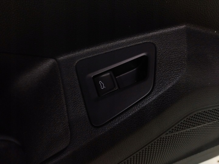 фото №8, 761867011j боковина оббивка двері лівий перед шкіра vw touareg iii 2018+