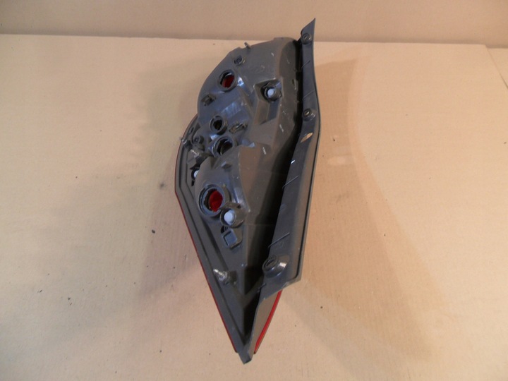 фото №14, Hyundai i30 hb лампа зад левая задняя 92401-2r0