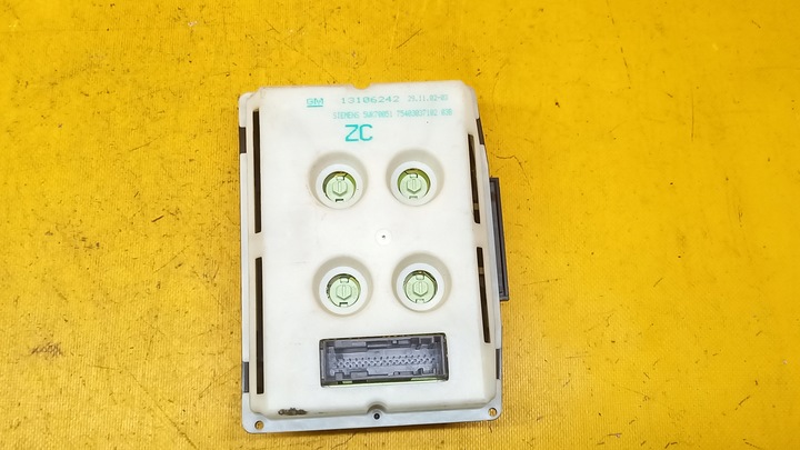 фото №8, Дисплей радио zafira a 99-05r 13106242