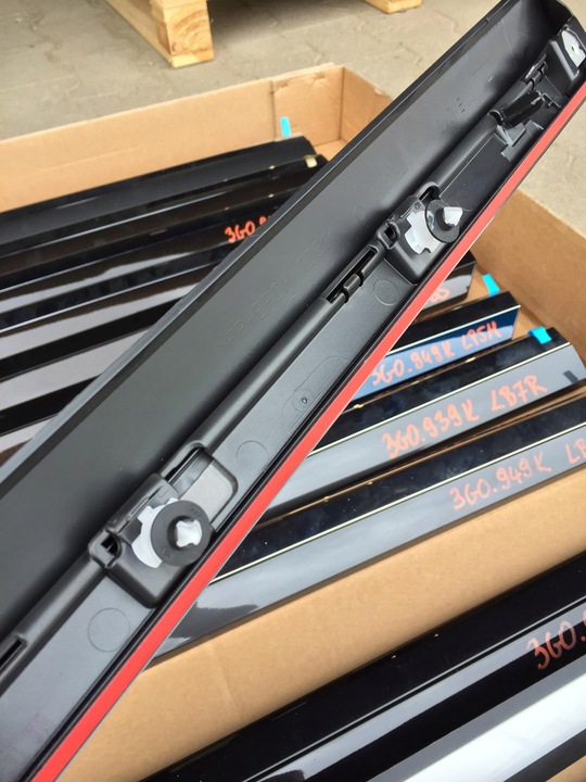 фото №16, Vw passat b8 планка дверь 3g0854939l 3g0854940l