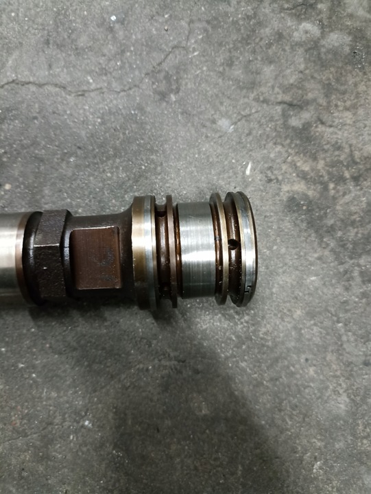 фото №10, Вал распределительный вал всасывающий bmw 7504141 n62 e60 e63 e65 e53