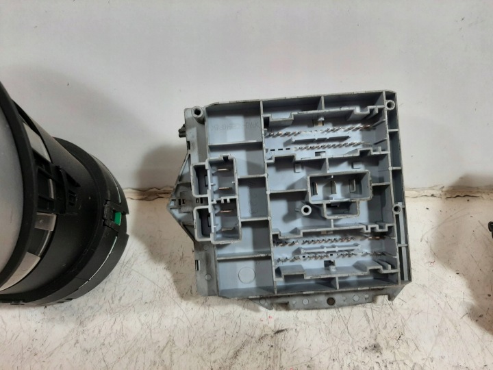 фото №9, Alfa romeo 147 1.9jtd 03r блок керування двигуном (ecu) комплект 0281010332 55185365