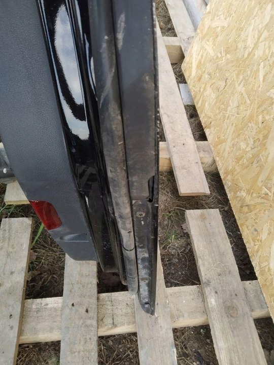 фото №6, Двері праві зад задні чорні hb kpl vw golf v 5 l041