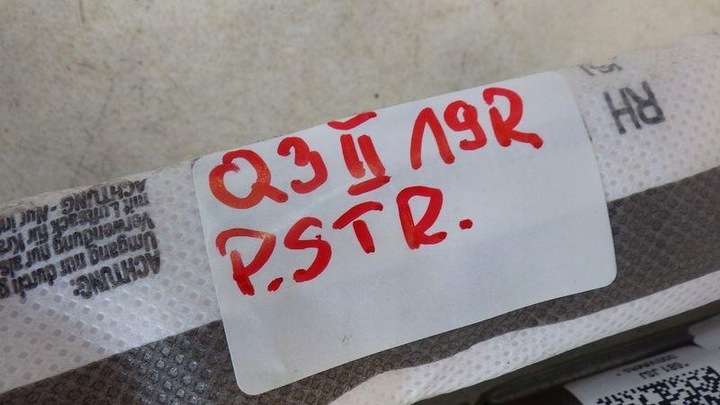 фото №8, Шторка подушка безопасности правая audi q3 ii f3 83a 83a880742d