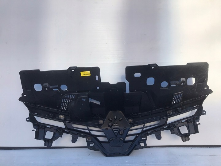 фото №2, Renault clio iv 4 решётка радиатора решётка бампера перед 012-