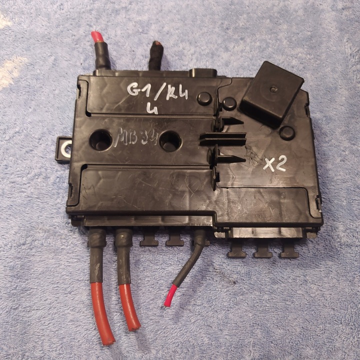 фото №1, Mercedes e клас w213 клема коробка запобіжників