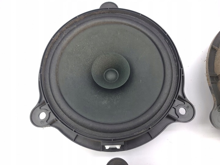 фото №10, Nissan x-trail t32 2015 набір аудіо