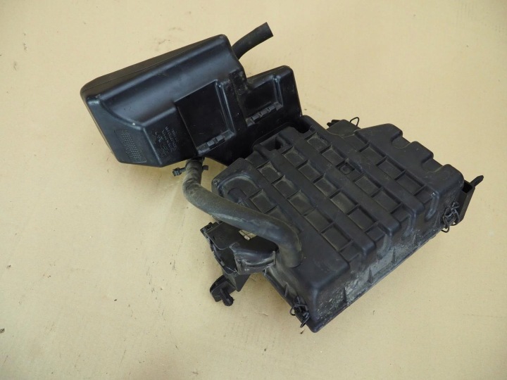 фото №13, Ford ka 1.3 корпус фільтра повітря 3s55-9600-ab