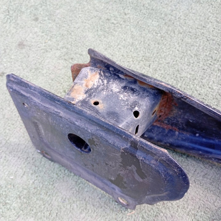 фото №9, Ford fiesta mk7 балка бампера зад задня 8v5117912be
