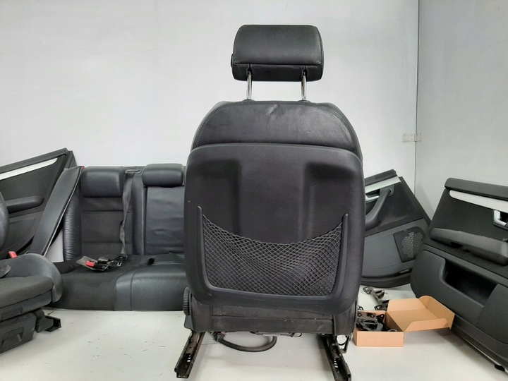 фото №10, Audi a4 b7 sedan s-line 07r сиденья водителя пассажира диван обшивки полукожа