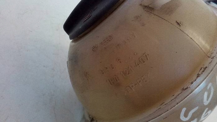 фото №7, Бачок розширювальний vw golf iii 96r. 1h0121407