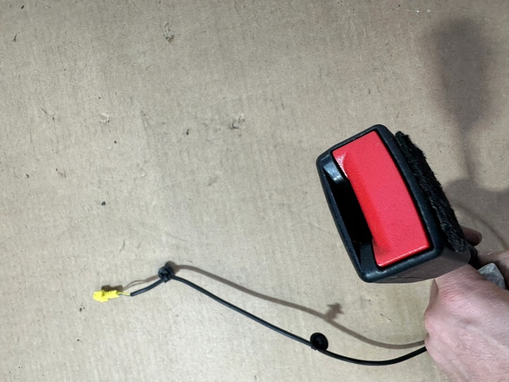 фото №6, Застібка ременя, ременів перед, передня права, ліва mercedes b клас w246 m