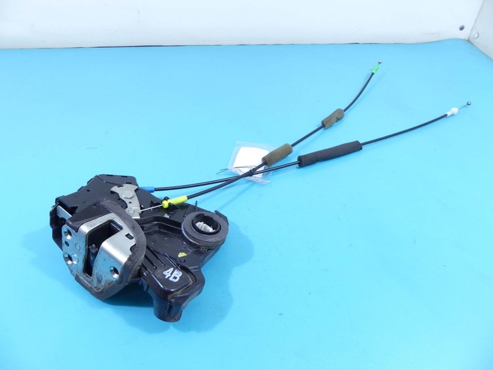 фото №1, Замок перед правий 4 pin toyota avensis iii t27 eu