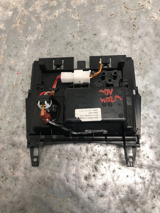 фото №5, Попільничка бардачок mercedes w204 a2046801350