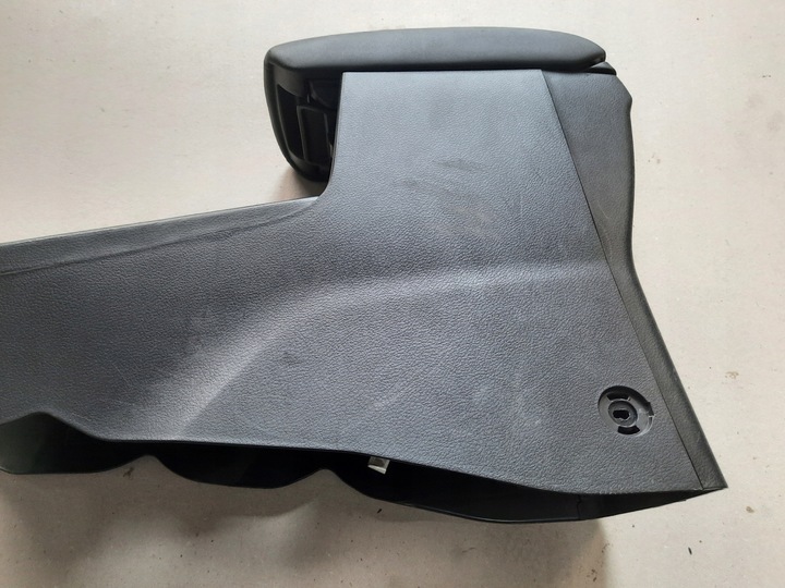 фото №7, Suzuki s-cross sx4 16- рестайлинг туннель средний подлокотник бардачок европа