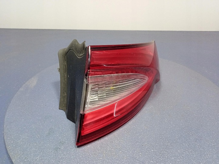 фото №7, Maserati levante лампа зад права зовнішня задня 20670203