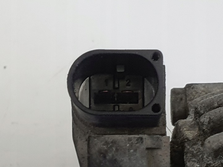 фото №8, Генератор volvo s40 ii v50 2.4 d5 _ 0121615014 bosch 30773111