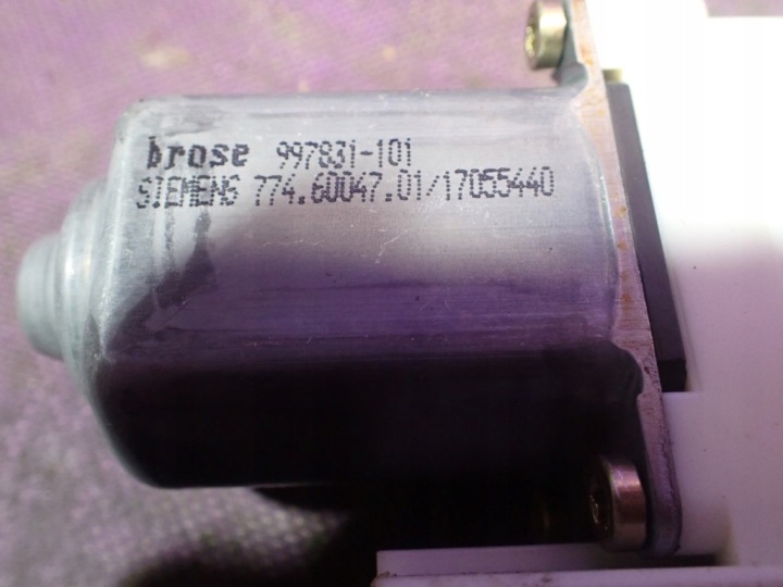 фото №5, Citroen c4 i hb 5d 04-08 подъемник стекла перед правое 996388102