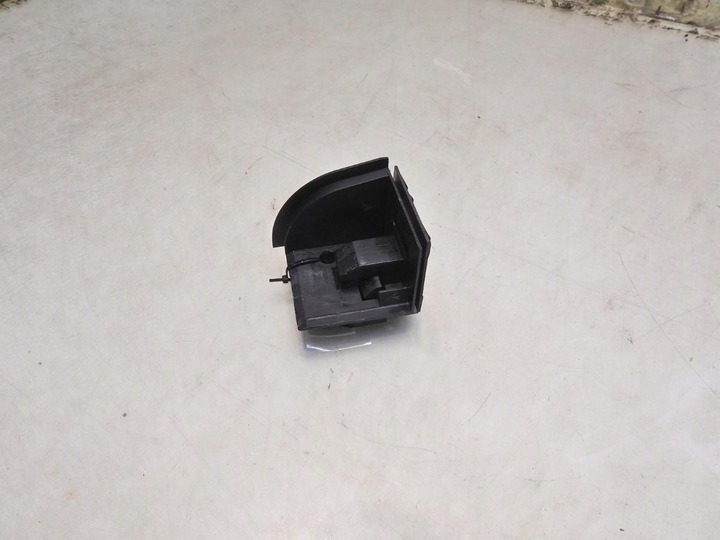 фото №6, Держатель крепление ролеты левый зад bmw e61 7160589