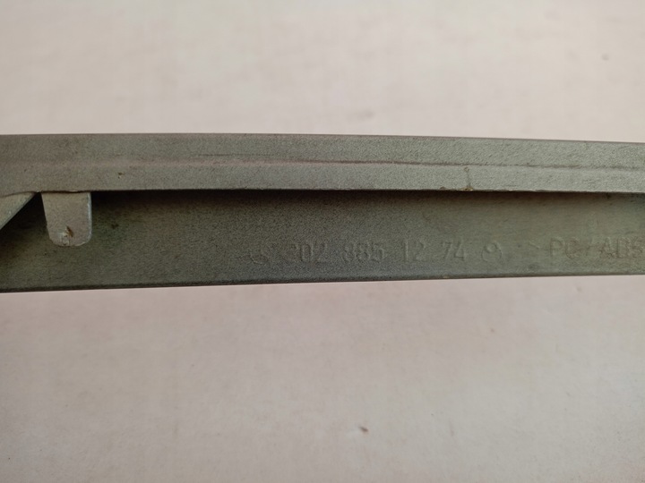 фото №7, Планка бампера зад правий 2028851274 mercedes w202