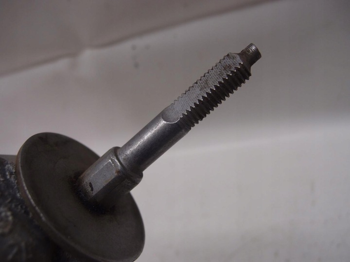 фото №6, Лапи крепление коробки peugeot rcz 1.6 thp