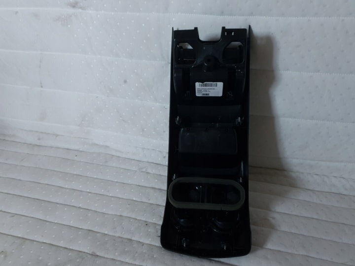 фото №6, Защита зад туннель средний решётка usb mercedes w177