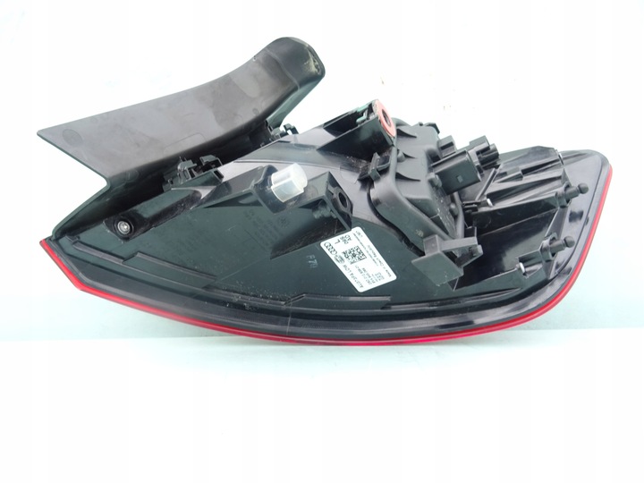 фото №8, Лампа зад задняя левая audi a3 8v4945069