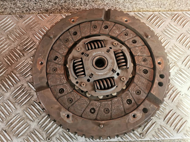 фото №1, Зчеплення диск притиск renault clio iv 1.5 dci 14r