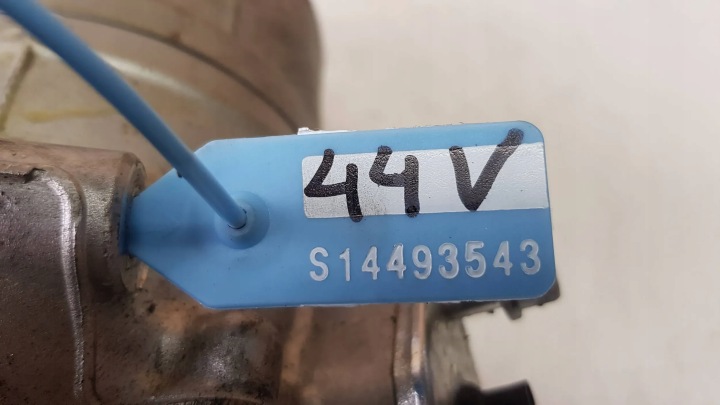 фото №6, Компрессор кондиционера 80a816797 audi q5 80a