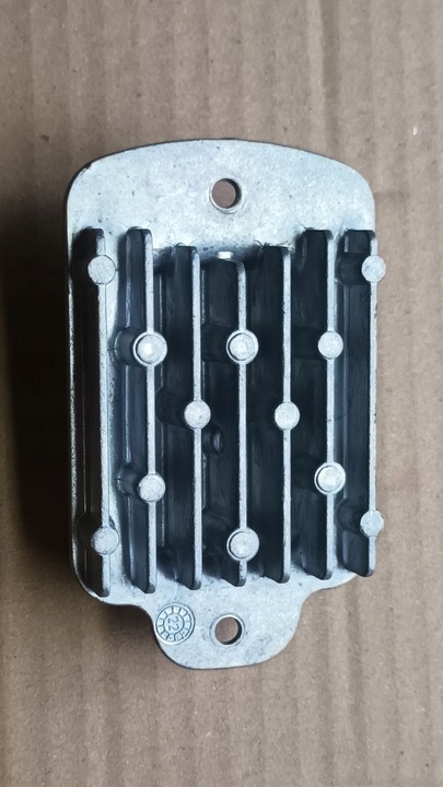 фото №13, Модуль led ford kuga iii 19- штекер 8 pin