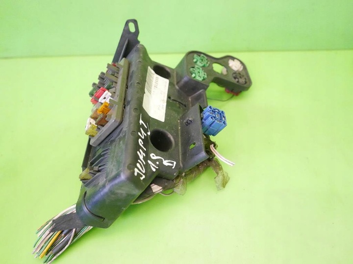 фото №3, Коробка предохранителей citroen jumpy i phi 1.9 d