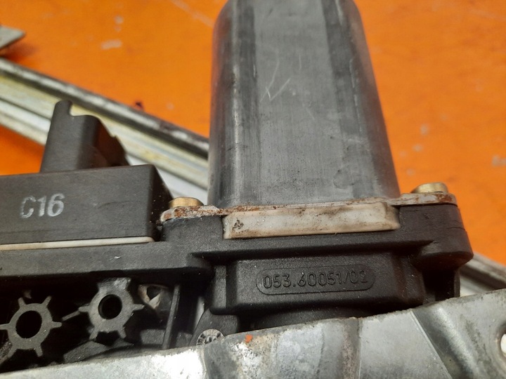 фото №5, Peugeot 807 2.2 hdi 02-07 подъемник стекла зад правые 1494840080 4hw 10dz33