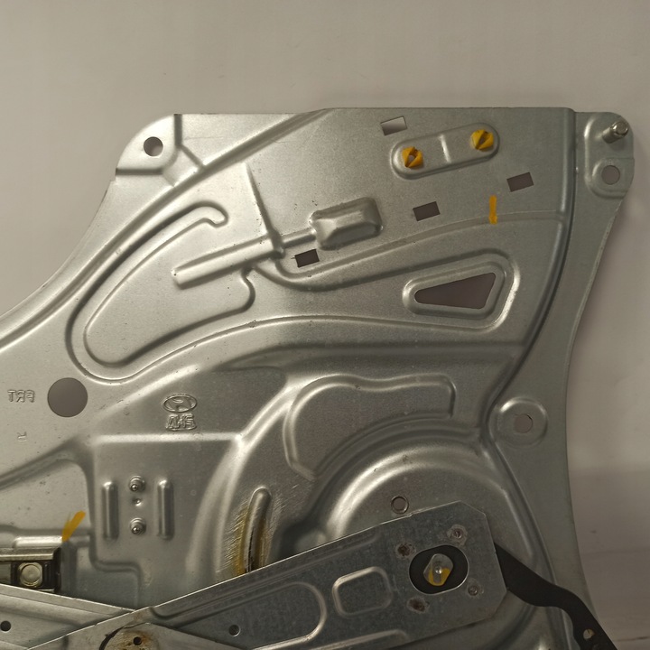 фото №13, Hyundai ix35 підйомник скло праві перед 4 pin eu 81320-2y000