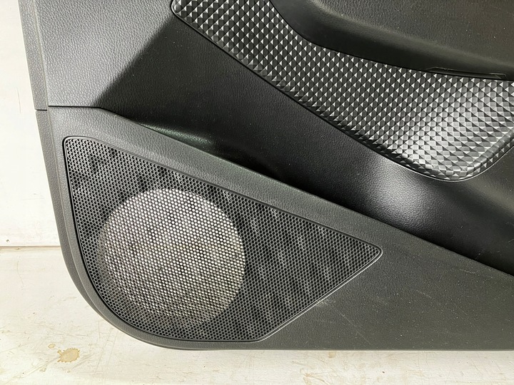 фото №9, Chr c-hr обивка боковина дверь правые перед чёрный