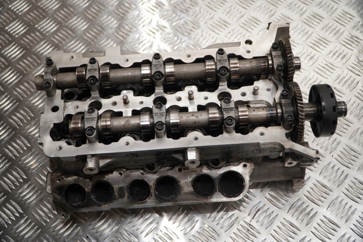 фото №10, Головка двигателя правая 90352084g левая 90352085g vm63d 3.0d jeep maserati