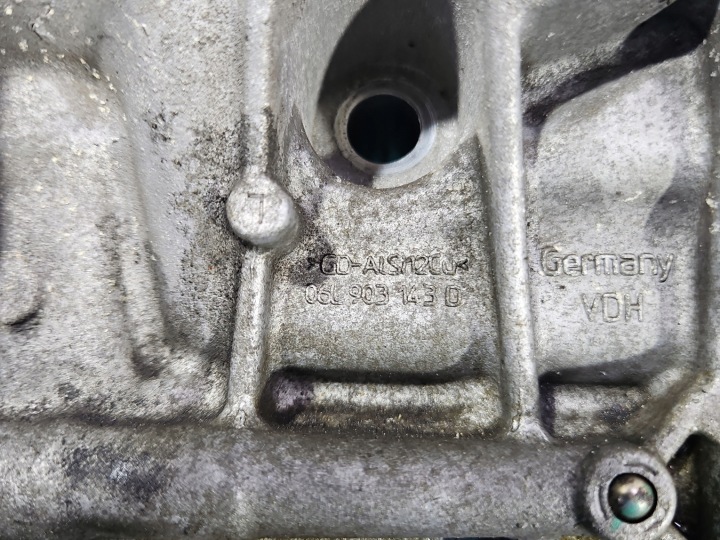 фото №9, Основа фільтра масла корпус skoda superb iii 06l903143d 1.8 tsi