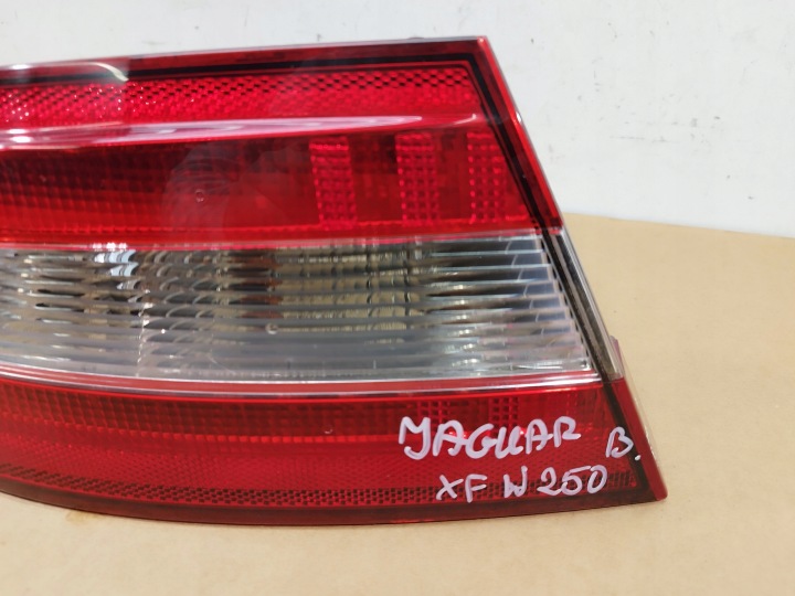 фото №10, Фара права + ліва задня w крило sedan jaguar xf x250 роки 2008-2011