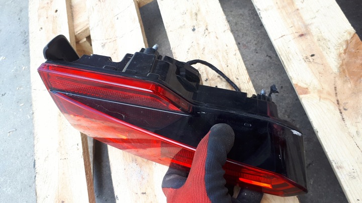 фото №8, A4 b9 8w лампа права праві зад sedan 8w5945076a